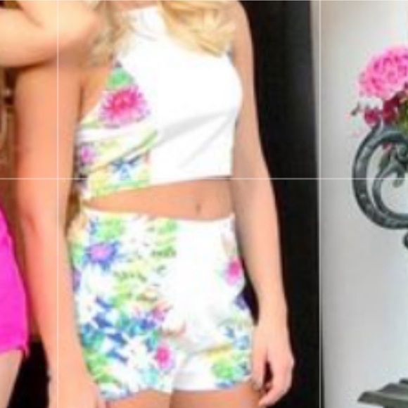 Floral 2-Piece Short Set - Picture 8 of 11